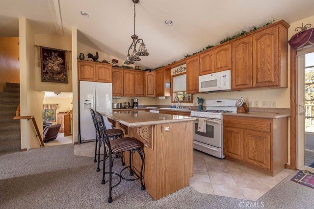 43942 Rainbow Lane, Angelus Oaks, CA 92305