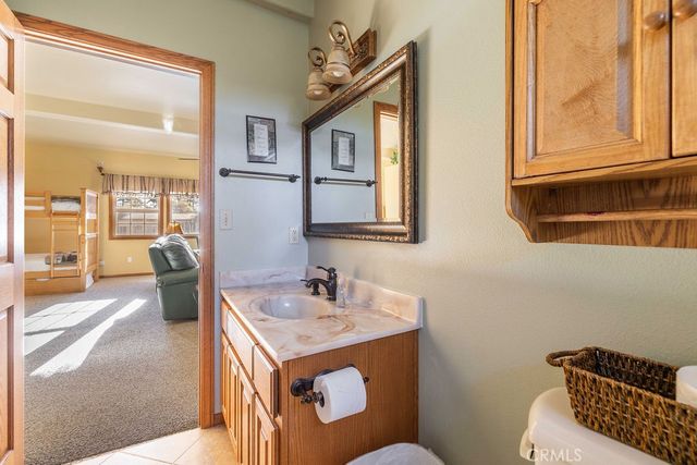 43942 Rainbow Lane, Angelus Oaks, CA 92305