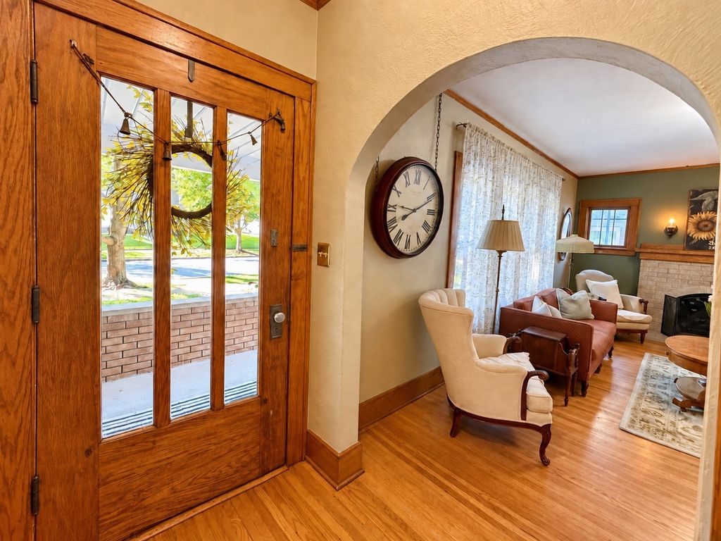 20 S Julian Street, Naperville, IL 60540 — photo 3