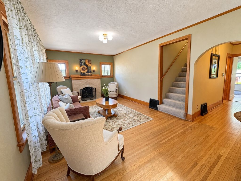 20 S Julian Street, Naperville, IL 60540 — photo 4