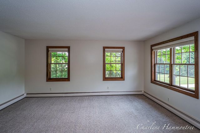 9111 Summit Avenue Ne, Algoma Twp, MI 49341