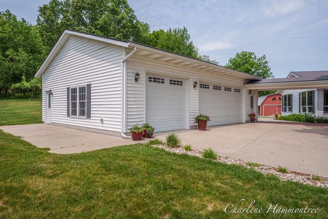 9111 Summit Avenue Ne, Algoma Twp, MI 49341