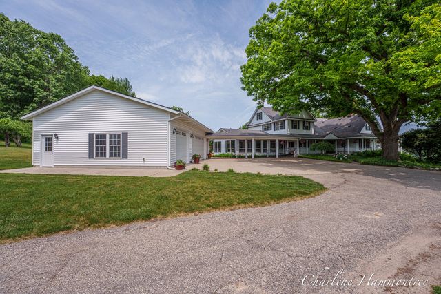 9111 Summit Avenue Ne, Algoma Twp, MI 49341