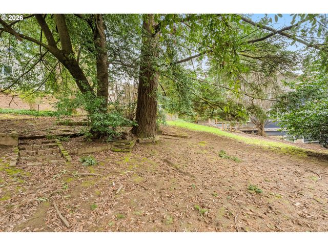 1408 PINE St, Lake Oswego, OR 97034