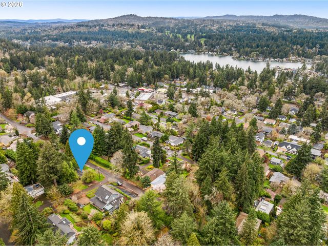 1408 PINE St, Lake Oswego, OR 97034