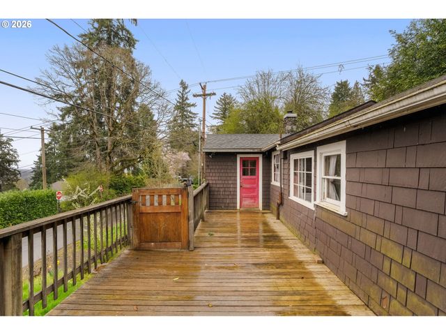 1408 PINE St, Lake Oswego, OR 97034