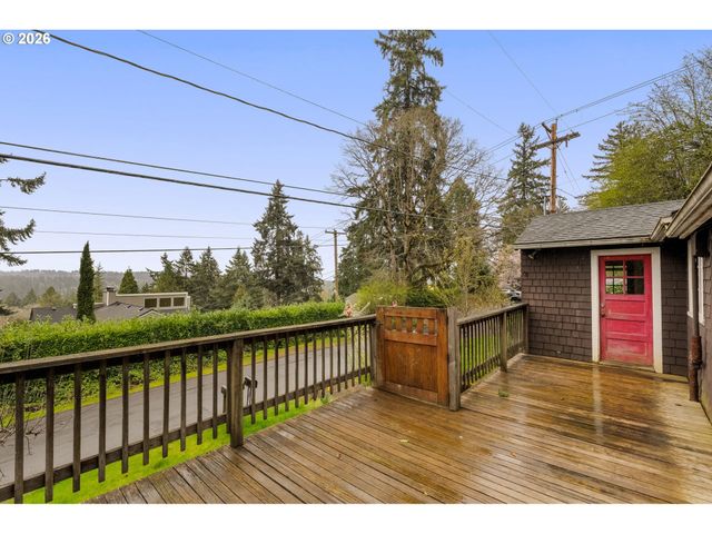 1408 PINE St, Lake Oswego, OR 97034