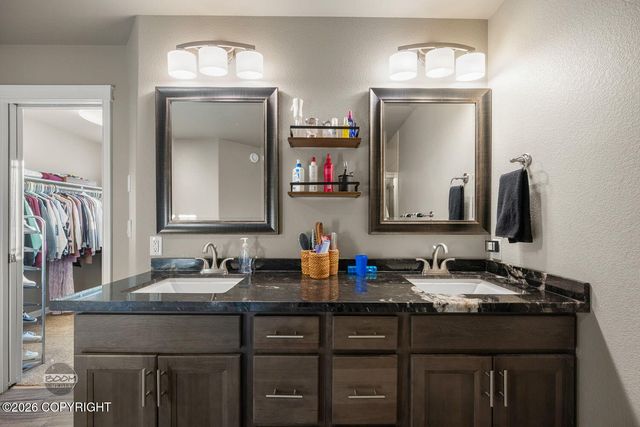 4822 N Feldspar Circle, Wasilla, AK 99654