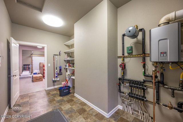 4822 N Feldspar Circle, Wasilla, AK 99654