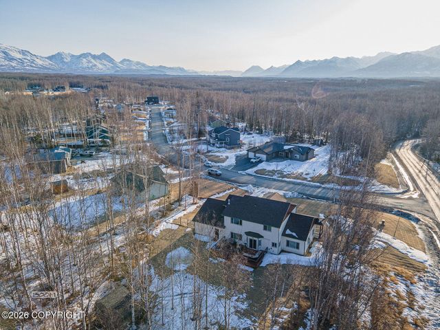 4822 N Feldspar Circle, Wasilla, AK 99654