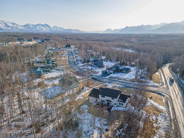 4822 N Feldspar Circle, Wasilla, AK 99654