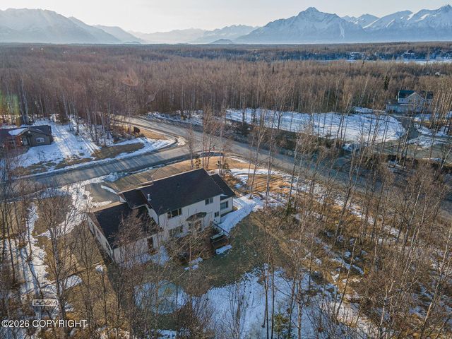4822 N Feldspar Circle, Wasilla, AK 99654