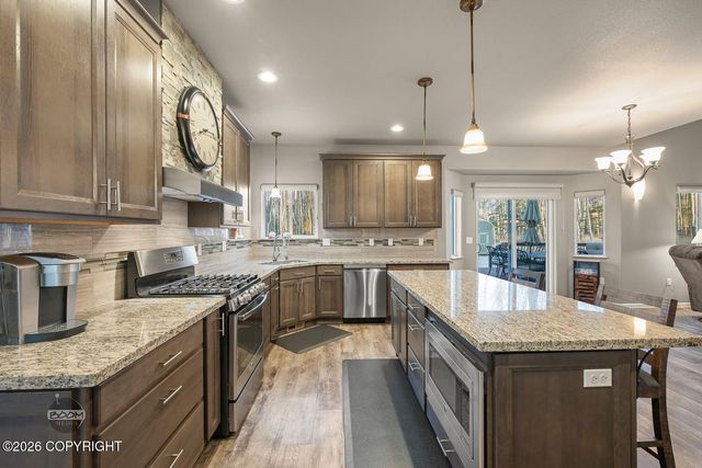 4822 N Feldspar Circle, Wasilla, AK 99654