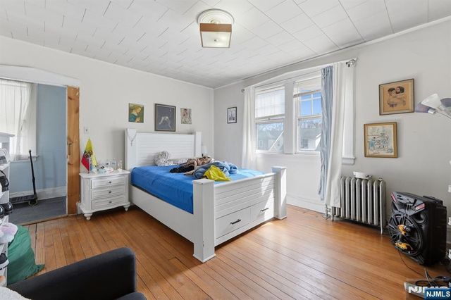 53 Sunnyside Terrace, East Orange, NJ 07018