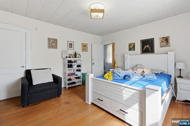 53 Sunnyside Terrace, East Orange, NJ 07018