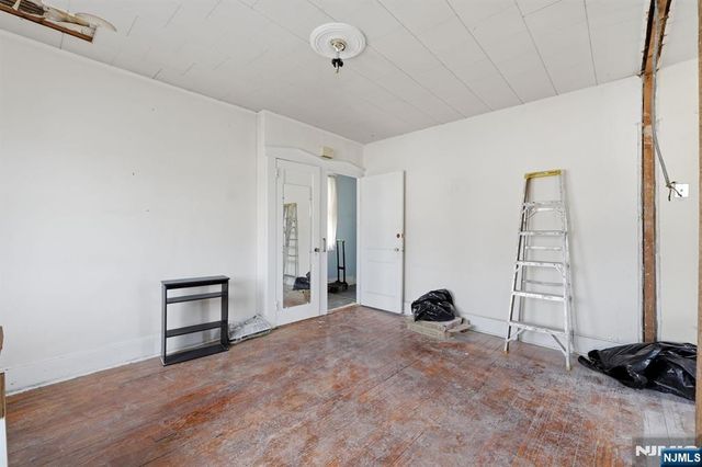 53 Sunnyside Terrace, East Orange, NJ 07018