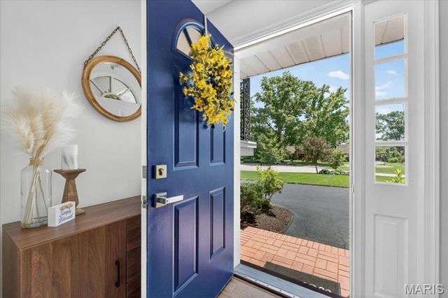8 Clerbrook Lane, Ladue, MO 63124