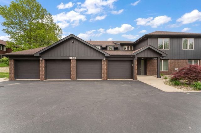 2549 N Lakeshore Drive, Crown Point, IN 46307