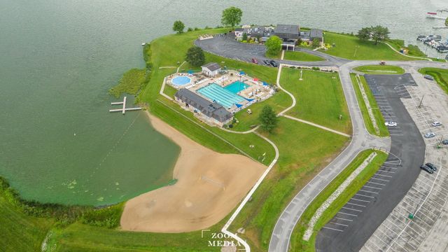2549 N Lakeshore Drive, Crown Point, IN 46307