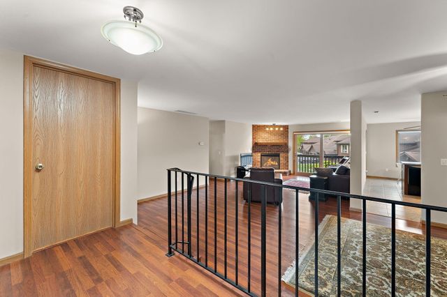2549 N Lakeshore Drive, Crown Point, IN 46307
