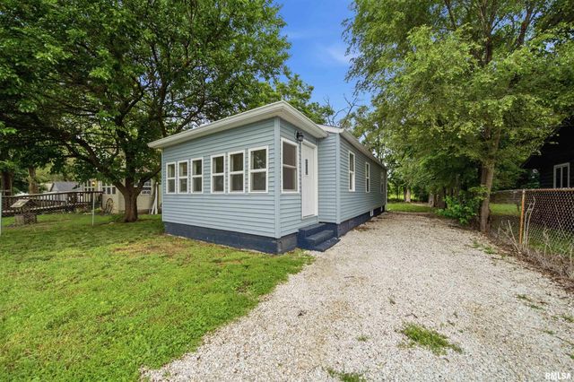 3203 W AUGUSTANA Avenue, Peoria, IL 61605