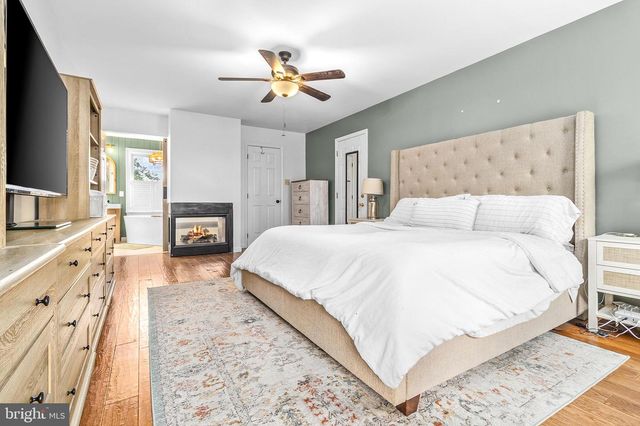 1085 FOREST LN, Glen Mills, PA 19342