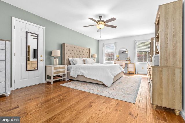 1085 FOREST LN, Glen Mills, PA 19342