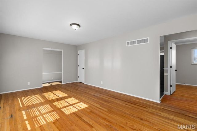 725 Pelican Lane, Florissant, MO 63031