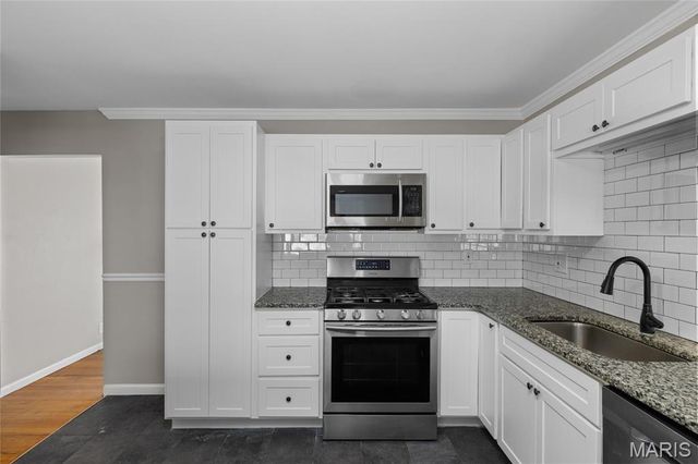 725 Pelican Lane, Florissant, MO 63031