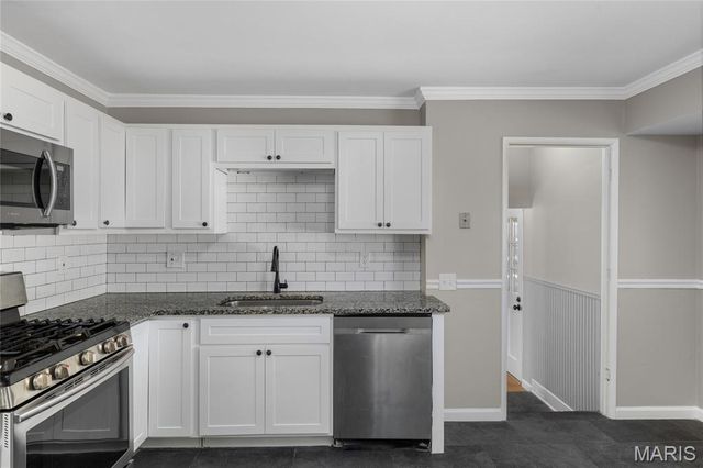 725 Pelican Lane, Florissant, MO 63031