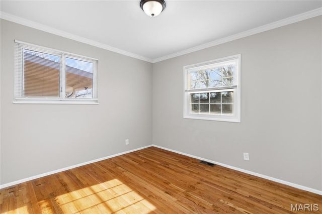 725 Pelican Lane, Florissant, MO 63031