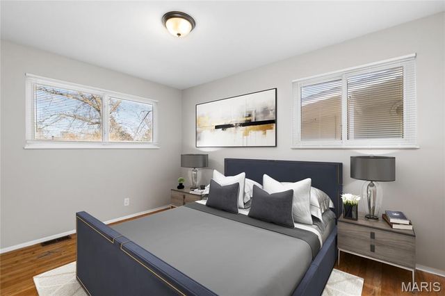 725 Pelican Lane, Florissant, MO 63031