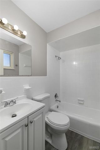 725 Pelican Lane, Florissant, MO 63031