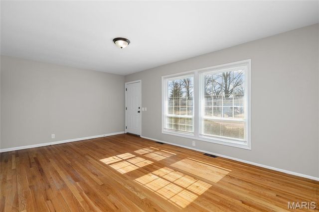 725 Pelican Lane, Florissant, MO 63031