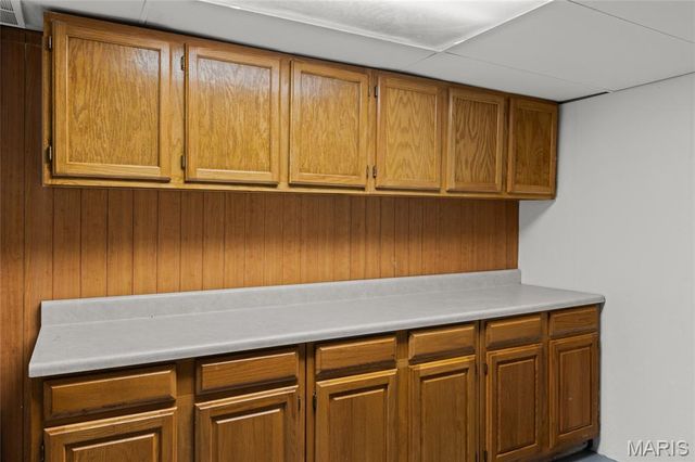 725 Pelican Lane, Florissant, MO 63031