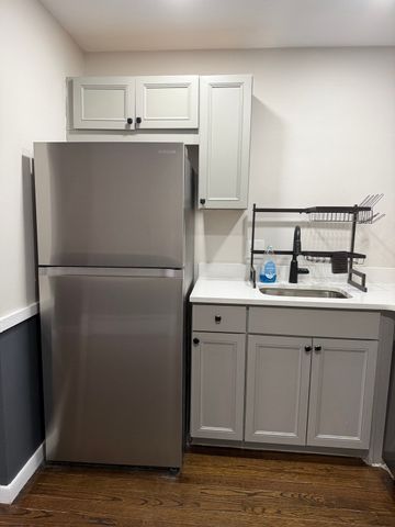 20 Dix 31, Boston, MA 02122