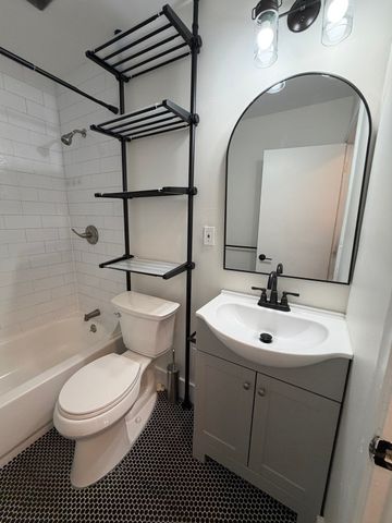 20 Dix 31, Boston, MA 02122
