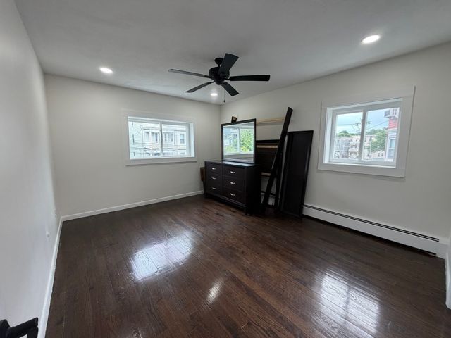 20 Dix 31, Boston, MA 02122