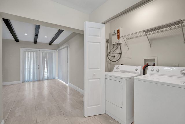 131 NE 51st Court, Oakland Park, FL 33334