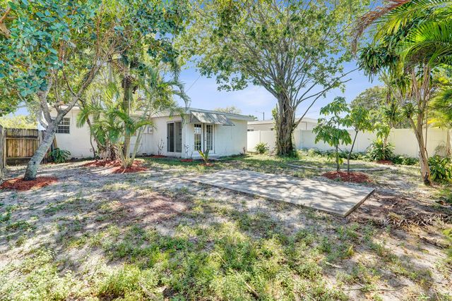 131 NE 51st Court, Oakland Park, FL 33334