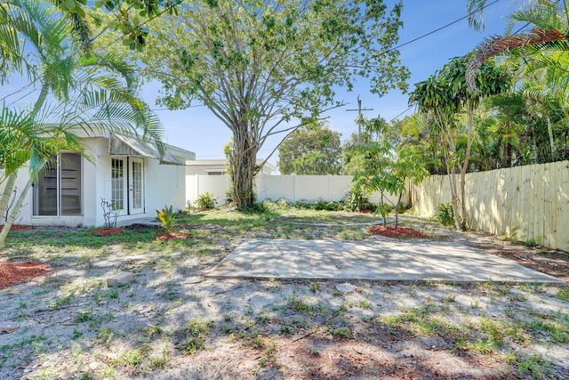 131 NE 51st Court, Oakland Park, FL 33334