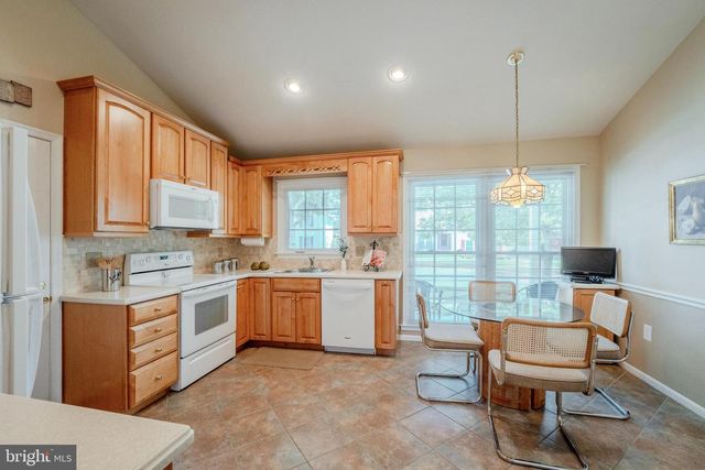 13385 POINT RIDER LN, Herndon, VA 20171