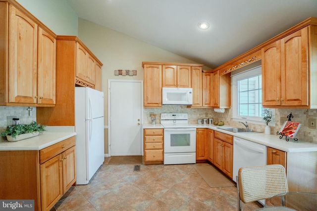 13385 POINT RIDER LN, Herndon, VA 20171