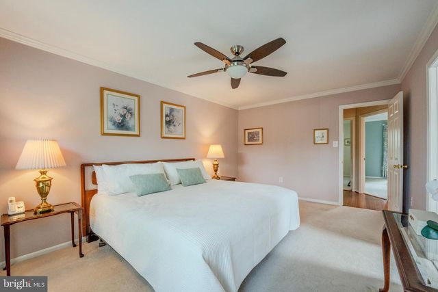 13385 POINT RIDER LN, Herndon, VA 20171