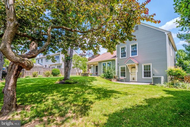 13385 POINT RIDER LN, Herndon, VA 20171
