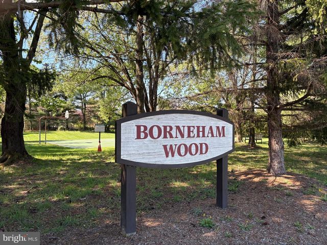 13385 POINT RIDER LN, Herndon, VA 20171