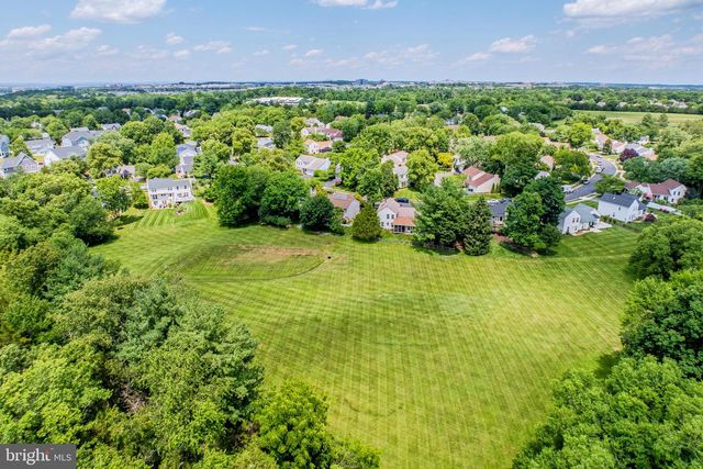 13385 POINT RIDER LN, Herndon, VA 20171
