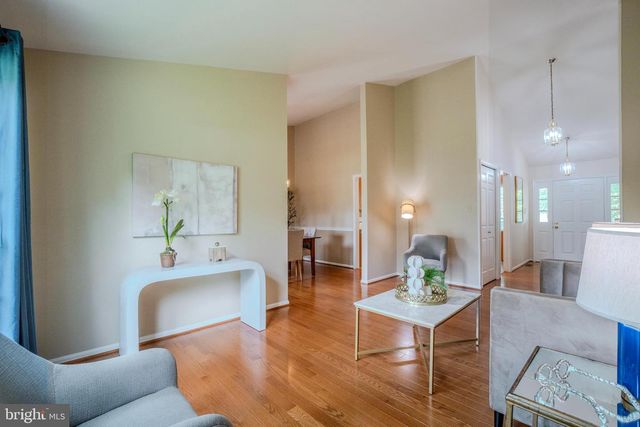 13385 POINT RIDER LN, Herndon, VA 20171
