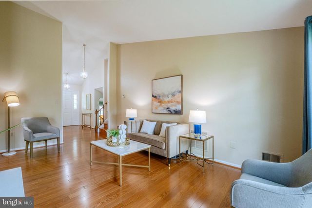 13385 POINT RIDER LN, Herndon, VA 20171
