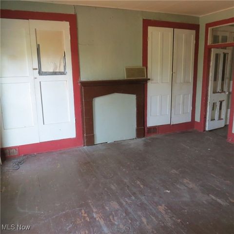 67 2nd Street NE, Carrollton, OH 44615